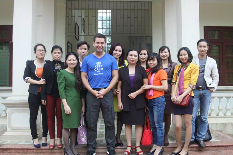 Meeting high school students in Thanh Son