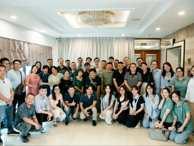 Réunion des guides touristiques de 365 Travel dans le nord du Vietnam